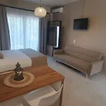 Stavroula *