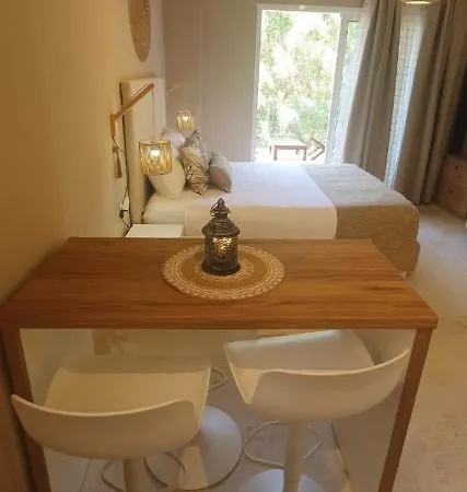 Stavroula * Palaiokastritsa